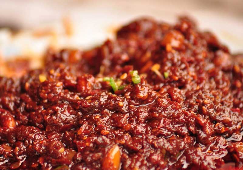 企業(yè)想要的辣椒醬灌裝機生產(chǎn)線是怎樣的？